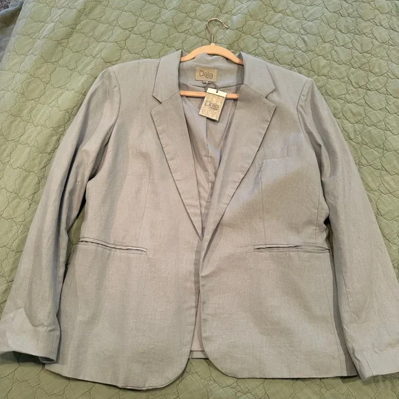 NWT Dalia Women's Soft Blue Suit Jacket - Picture 3 of 4